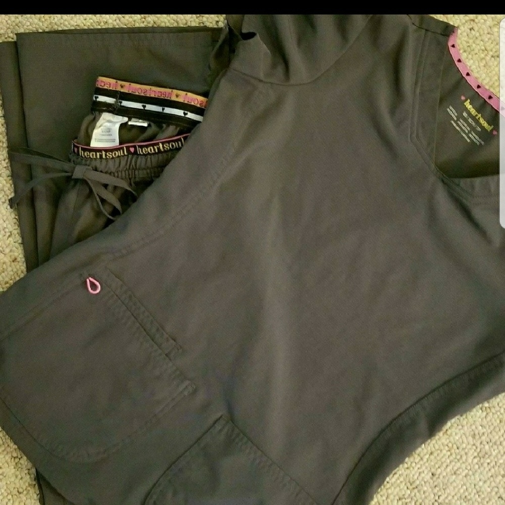 HeartSoul XS Scrub Set